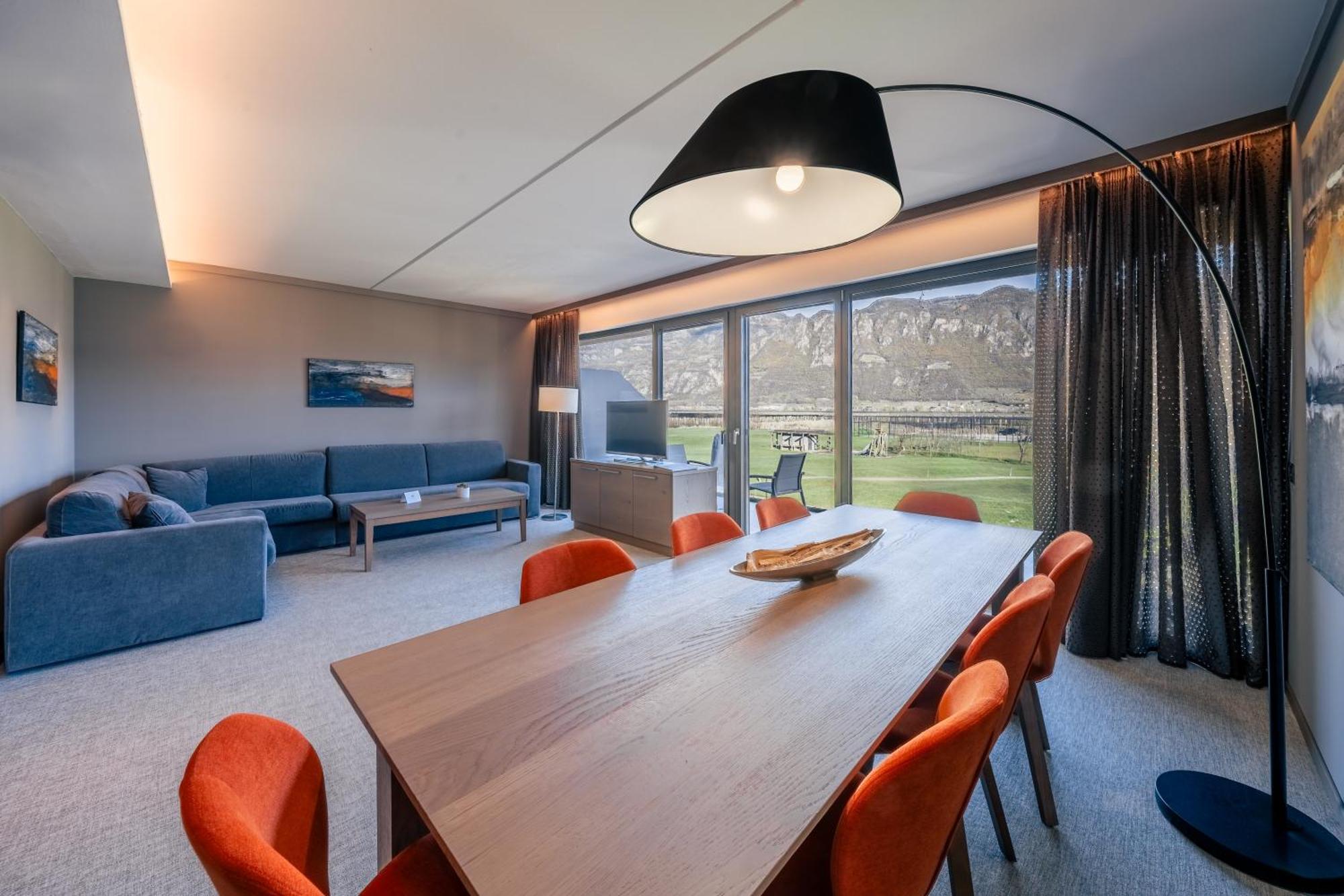 The Lodge Sporthotel - Golfclub Eppan Appiano Sulla Strada Del Vino Bagian luar foto